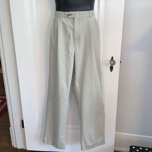 Tommy Hilfiger khaki pleat front cuffed hem pants - Picture 1 of 9
